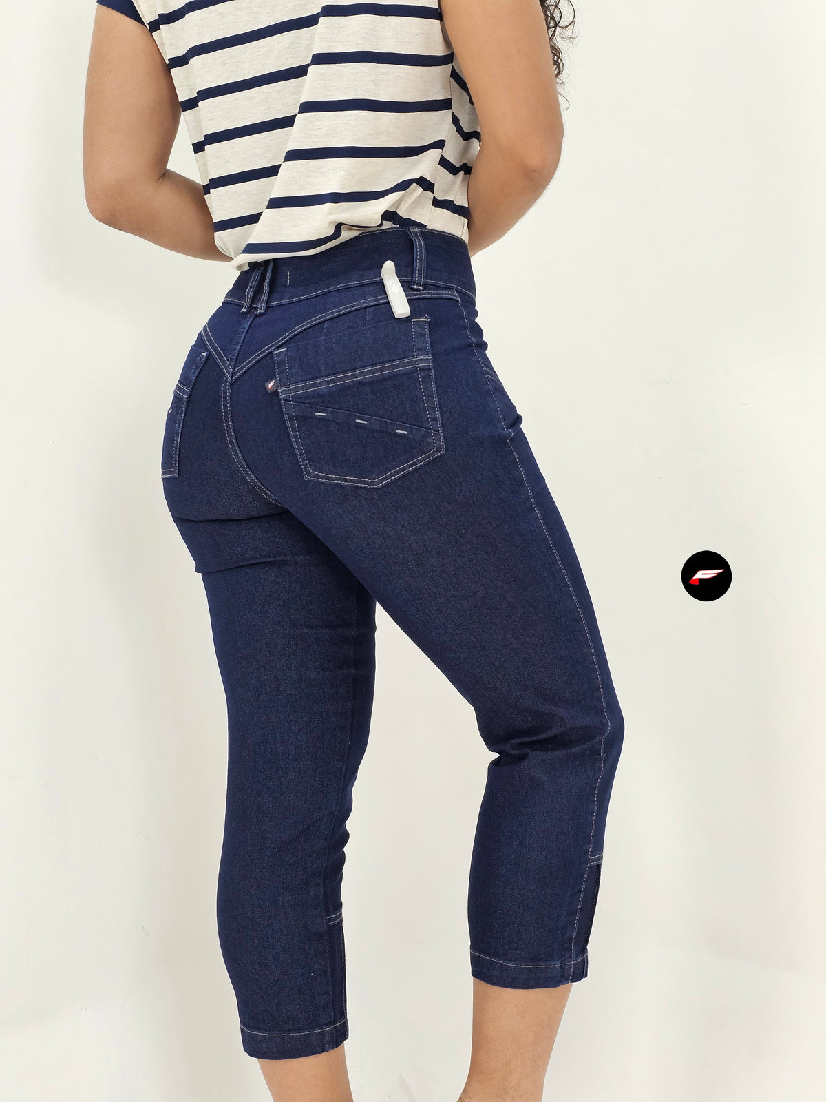 CALÇA FEMININA CAPRI JEANS ESCURO 619401